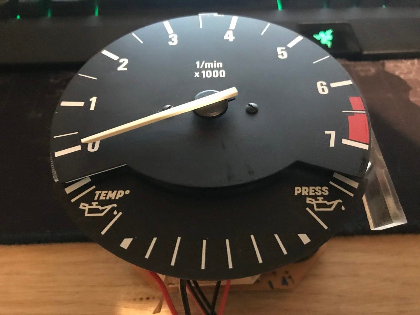 BMW E30 Cluster Gauge for Oil -Temp and Pressure- (2 versions) - Image 4