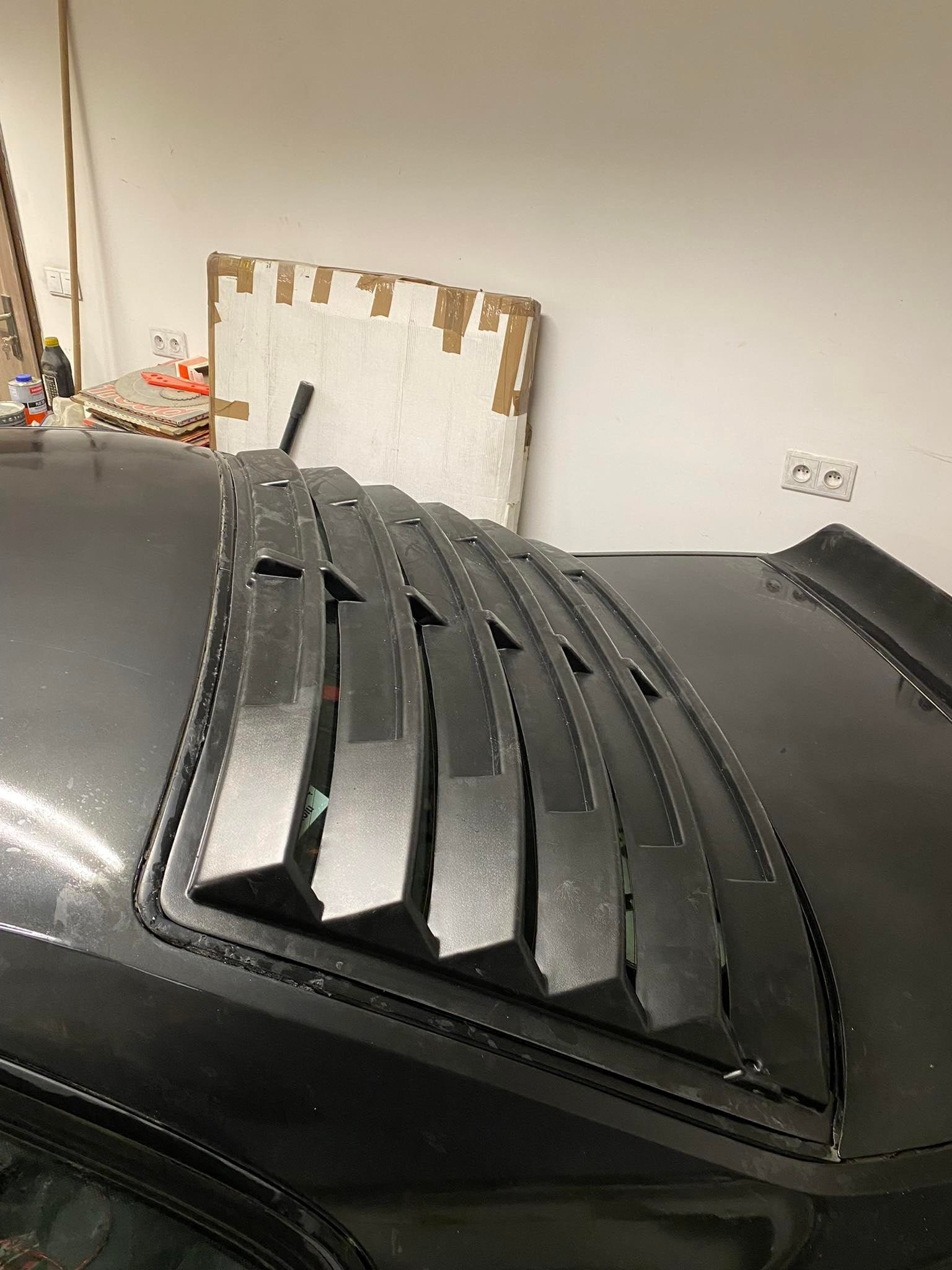BMW E34 Louver