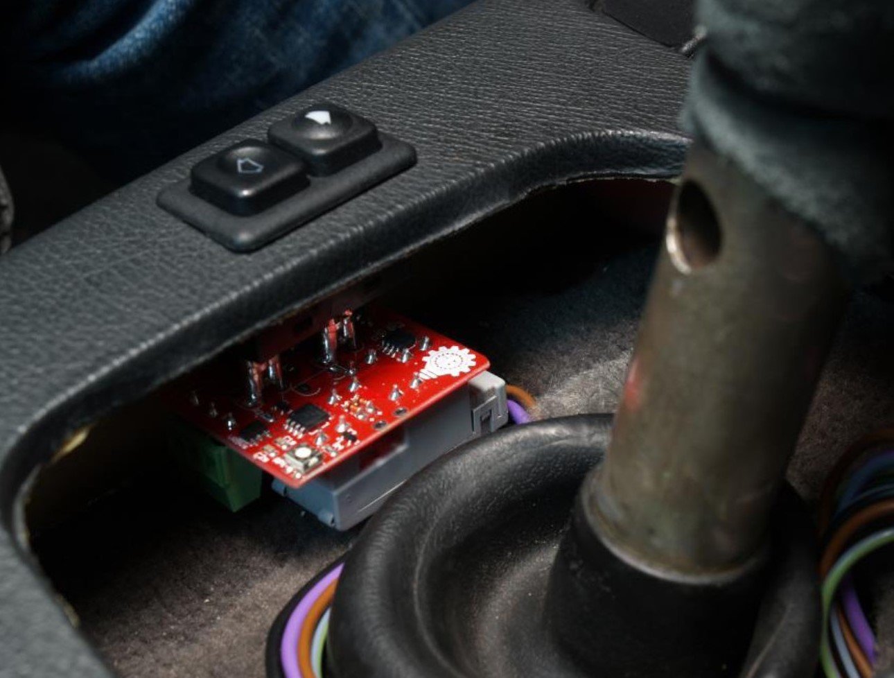 BMW E30 One-Touch Window/ Sunroof Control Module - Image 6