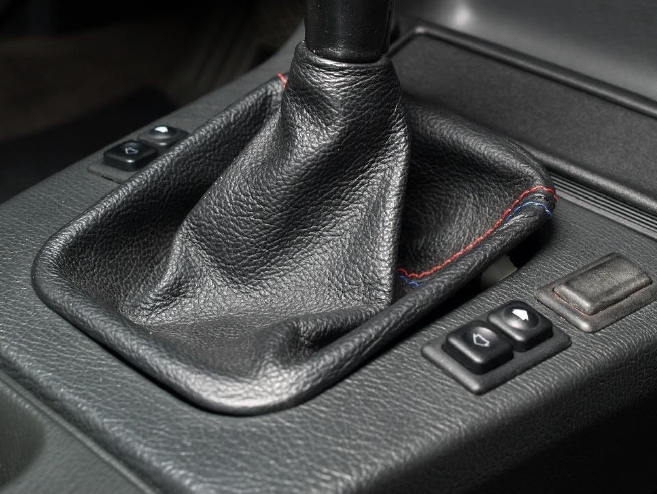 BMW E30 One-Touch Window/ Sunroof Control Module - Image 2