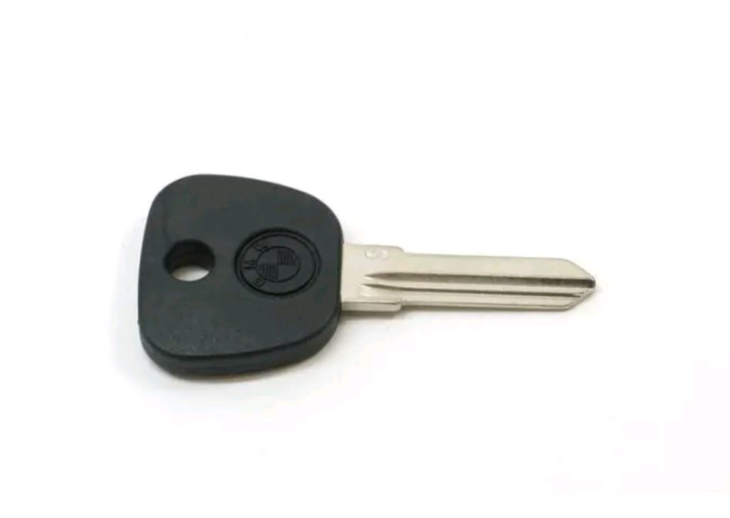 Set of 3x Spare Uncut Keys for BMW Series E12 E21 E23 E24 E28 E30 M3 M5 (Main Key, Spare Key, Auxiliary Key) - Image 4