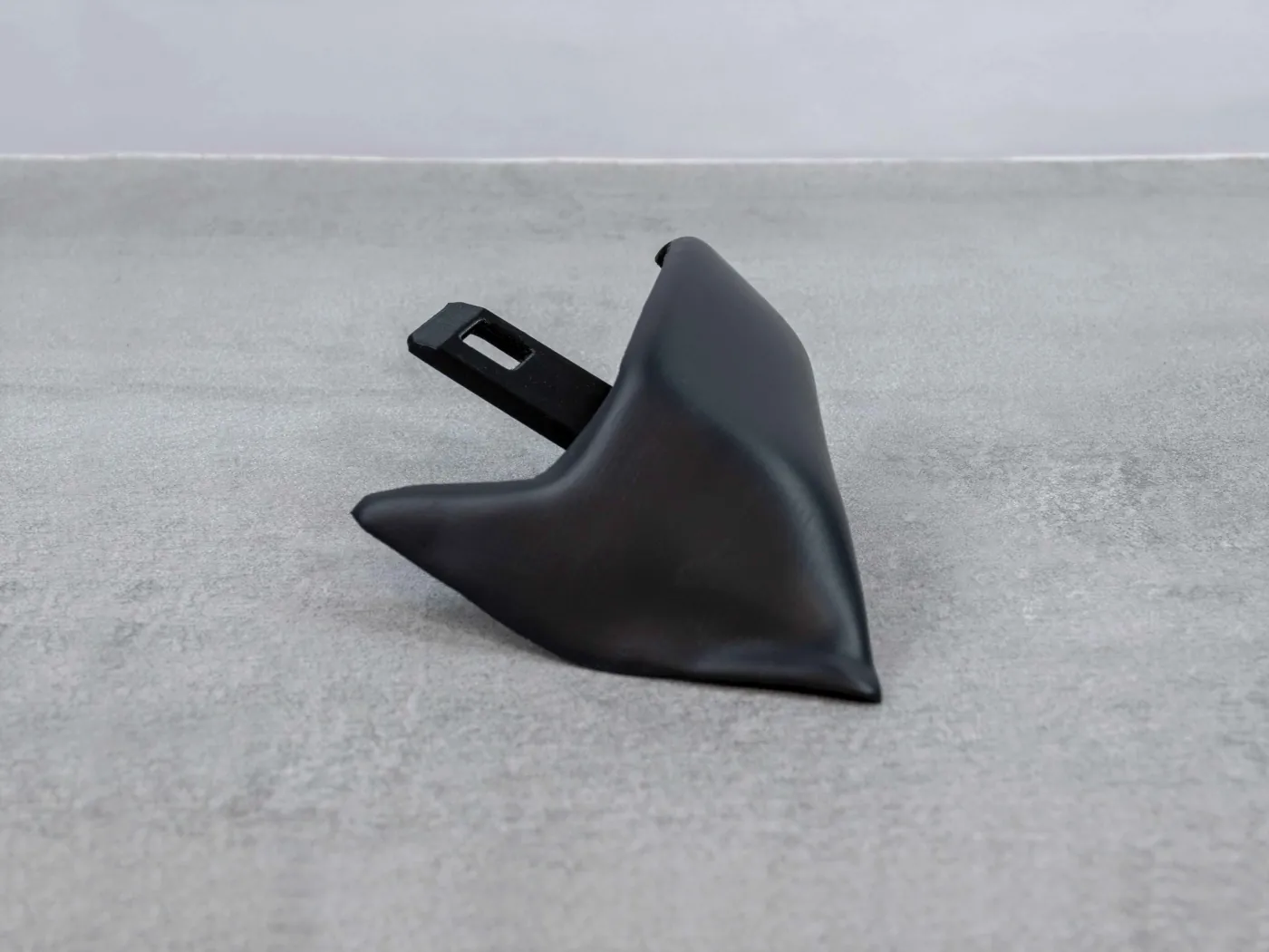 BMW e30 M-Tech 1 bumper end pieces – 51121953711/ 51121953712 - Image 6
