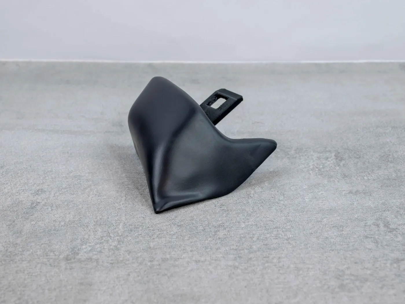 BMW e30 M-Tech 1 bumper end pieces – 51121953711/ 51121953712 - Image 7